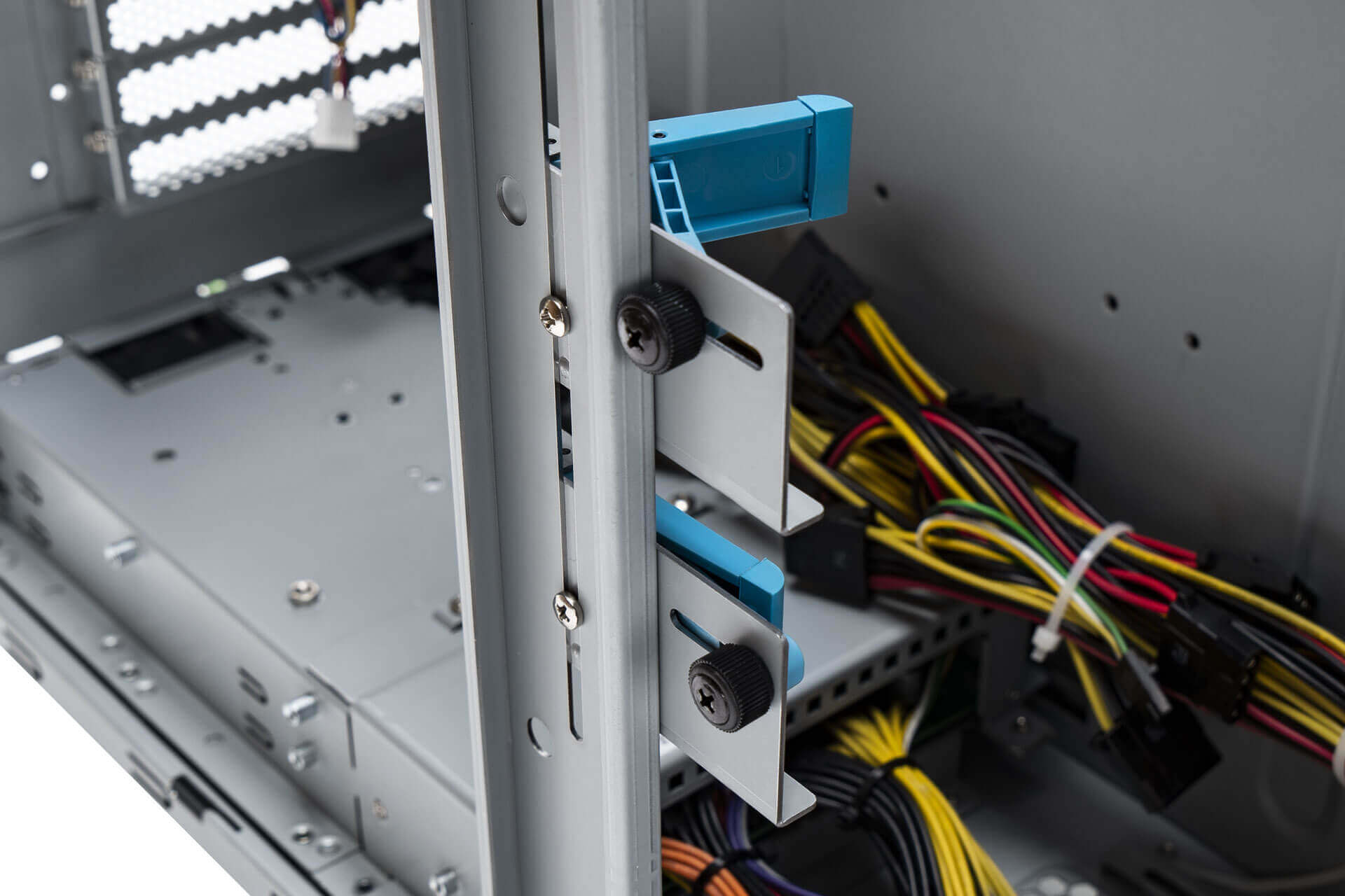   IW-PLM (old) - server system assembly